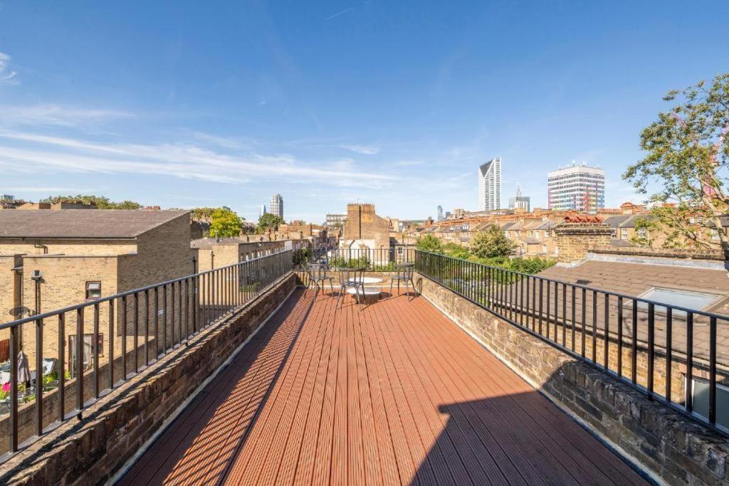 Luxury 4 Bedroom Flat With Stunning Shard View From Terrace In Central London! Next To Station, Sleeps 9 Zimmer foto